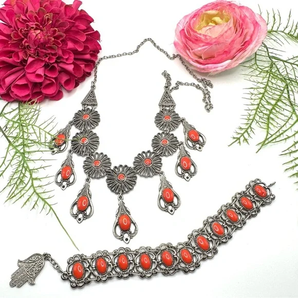 VINTAGE⚜️SOUVENIR DU MAROC Enameled Baroque Necklace - Picture 7 of 7